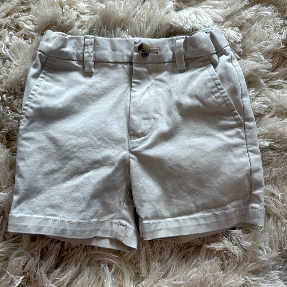 Vineyard Vines 3T breaker shorts in stone